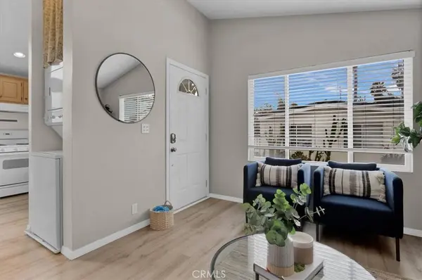 139 Cottonwood LN, Seal Beach, CA 90740