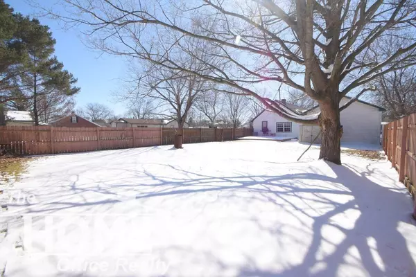 413 E North St., Owosso, MI 48867