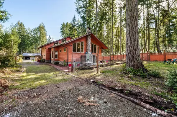 10206 Lake Florence PL, Anderson Island, WA 98303