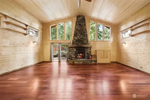 10206 Lake Florence PL, Anderson Island, WA 98303