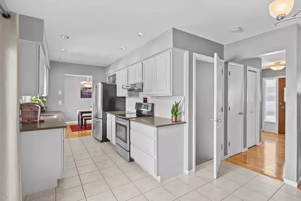 6506 Cooper Ave, Middleton, WI 53562