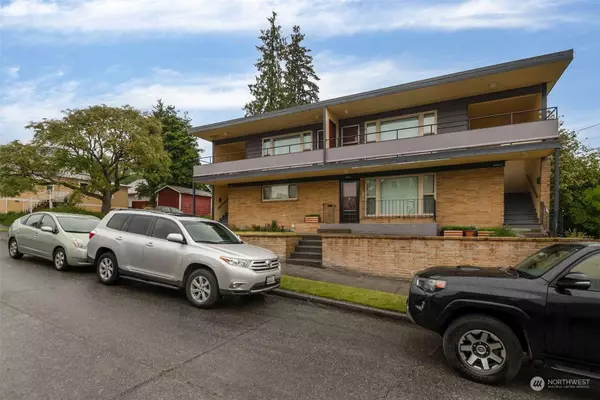 6400 11th AVE NW, Seattle, WA 98107