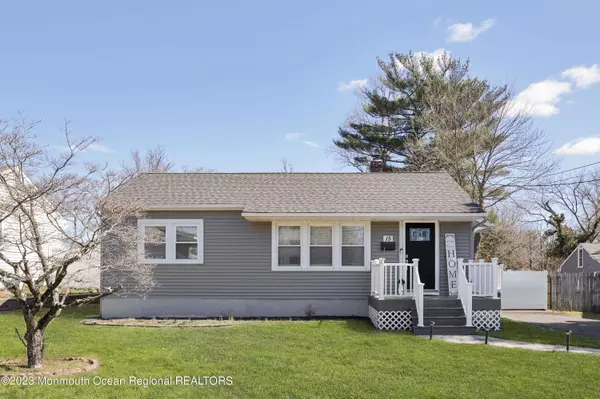 15 King Street, Toms River, NJ 08753