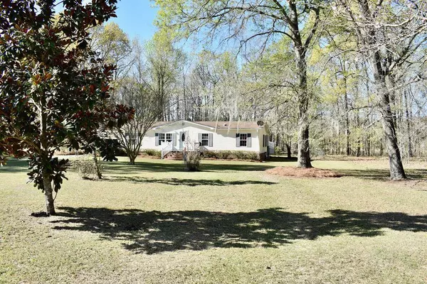 1040 Mill Creek Dr., Manning, SC 29102