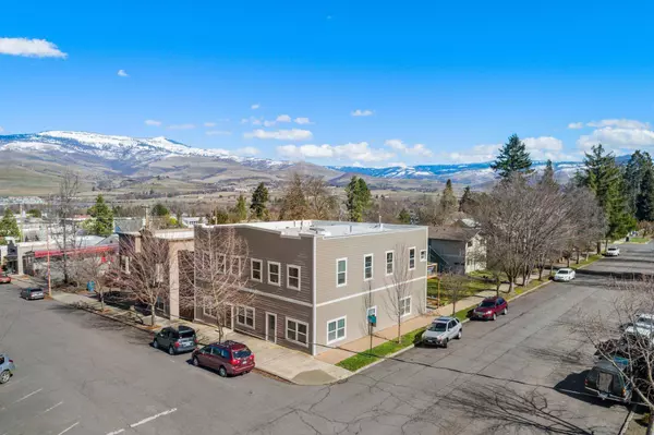 220 4th ST, Ashland, OR 97520