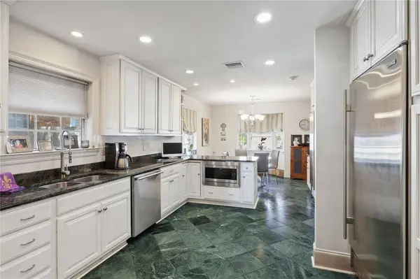 5690 EVELYN CT, New Orleans, LA 70124