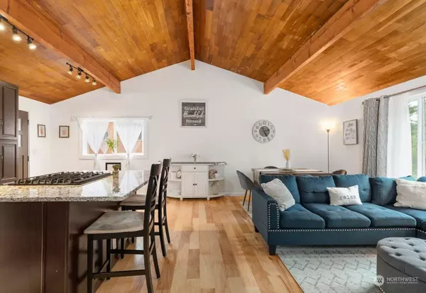 15084 Gibralter RD, Anacortes, WA 98221