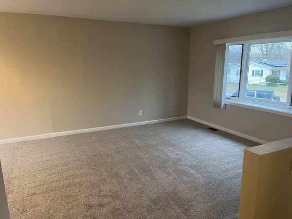 107 Shorewood Lane, Shorewood, IL 60404