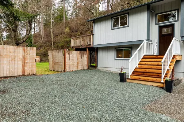 15084 Gibralter RD, Anacortes, WA 98221