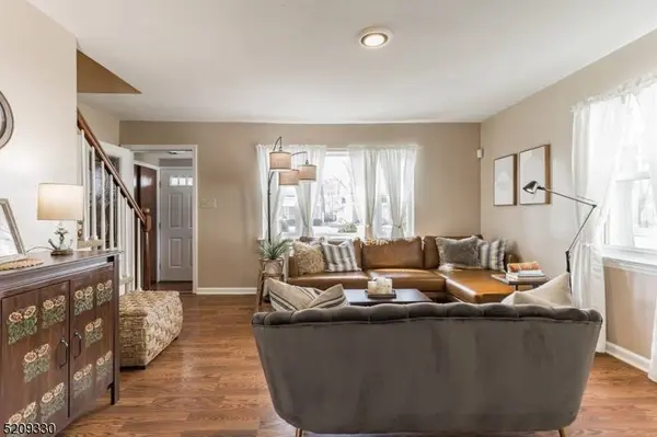 43 Hudson Pl, Bloomfield Twp., NJ 07003