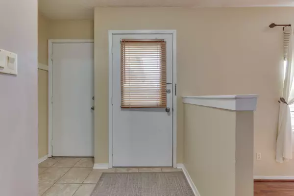 1166 Pilgrim RD, Greenwood, IN 46142