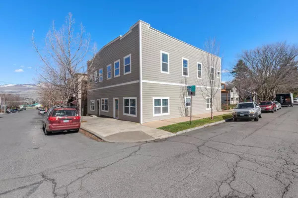 220 4th ST, Ashland, OR 97520