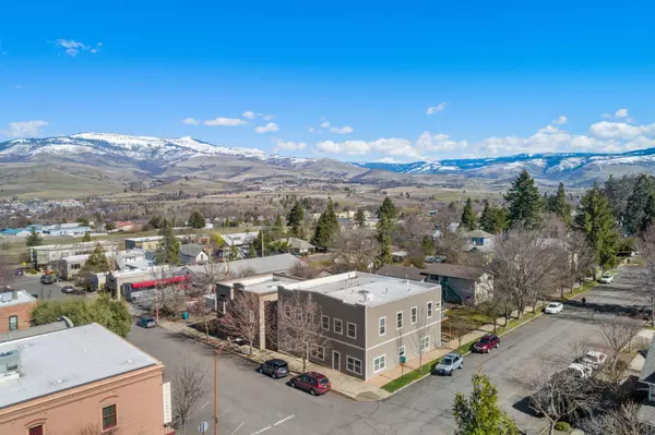 220 4th ST, Ashland, OR 97520