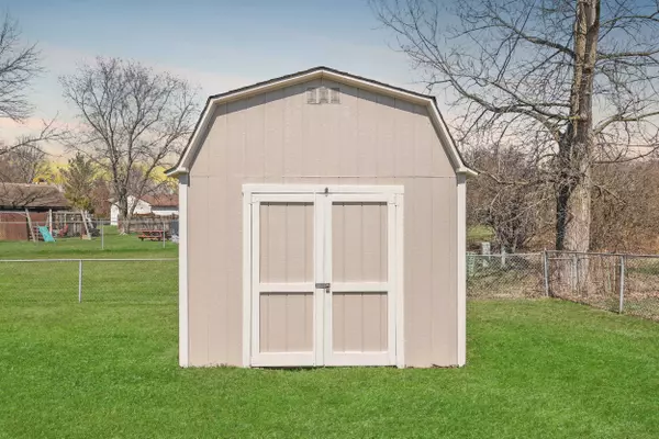 1166 Pilgrim RD, Greenwood, IN 46142