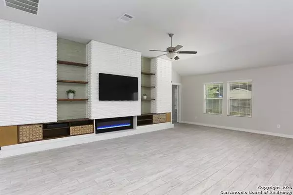 12134 Tower Forest, San Antonio, TX 78253