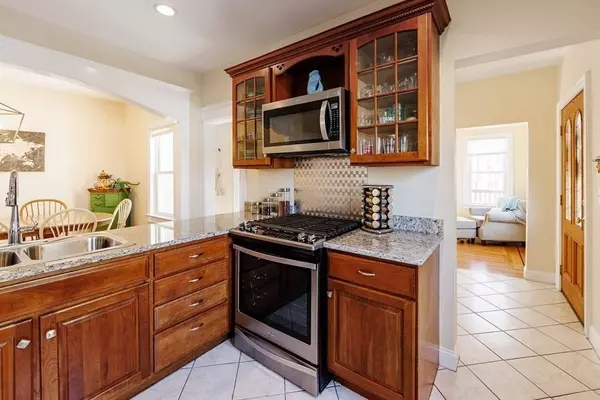 23 High St #23, Pepperell, MA 01463