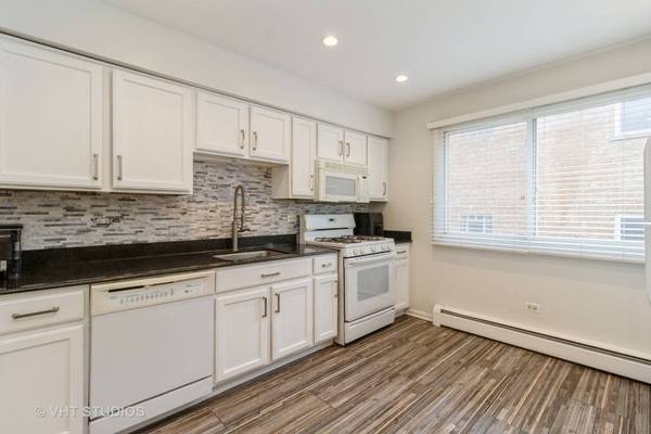 1619 Howard ST #B5, Evanston, IL 60202