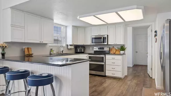 3652 W 5700 S, Roy, UT 84067
