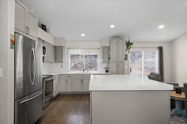 16521 E E OLYMPIC AVE Ave, Spokane Valley, WA 99216