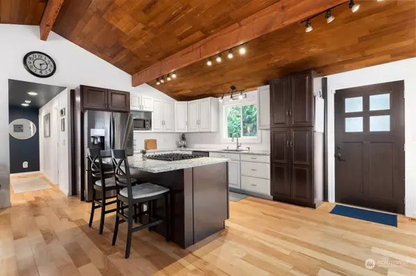 15084 Gibralter RD, Anacortes, WA 98221