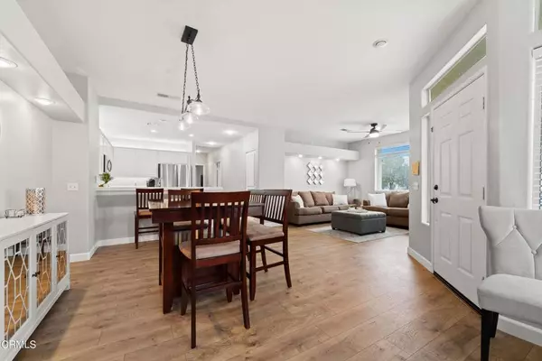 25522 Hemingway AVE #C, Stevenson Ranch, CA 91381