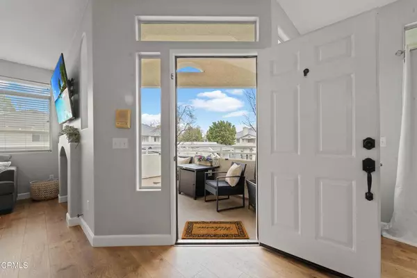 25522 Hemingway AVE #C, Stevenson Ranch, CA 91381