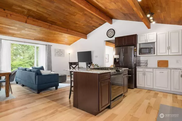 15084 Gibralter RD, Anacortes, WA 98221