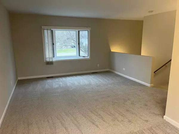 107 Shorewood Lane, Shorewood, IL 60404