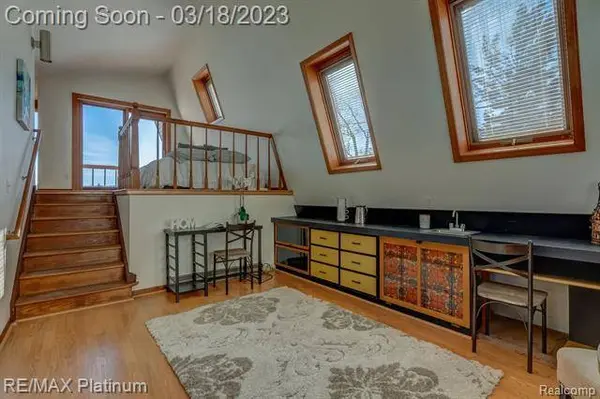 9657 Marshall Road, South Lyon, MI 48178