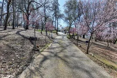 14170 Red Rock CT, Auburn, CA 95602