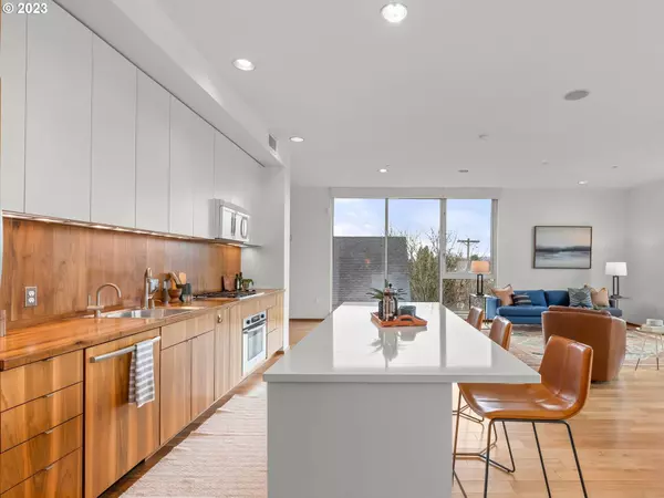 2530 SE 26TH AVE #309, Portland, OR 97202