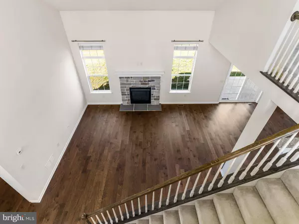 4 CREEKSIDE DR, Lebanon, PA 17042