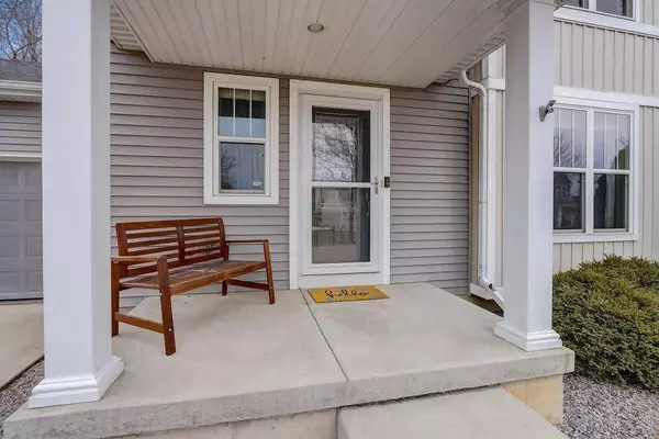 501 Lisa Ann Dr, Madison, WI 53718