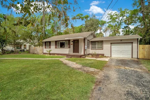 144 W MICHIGAN AVE, Lake Helen, FL 32744