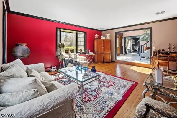 16 Indian Ln, Montville Twp., NJ 07082