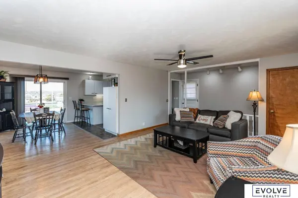 1004 Durand Drive, Bellevue, NE 68005