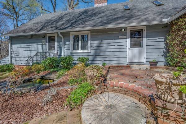 300 Harmon Field RD, Tryon, NC 28782