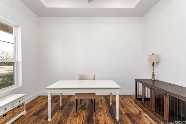 14638 Silesia Dr, St Hedwig, TX 78152