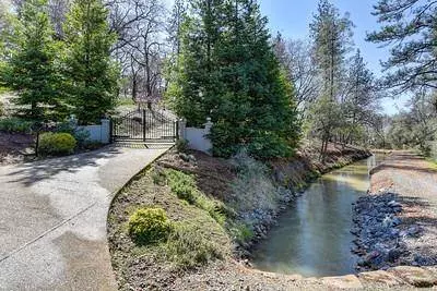 14170 Red Rock CT, Auburn, CA 95602