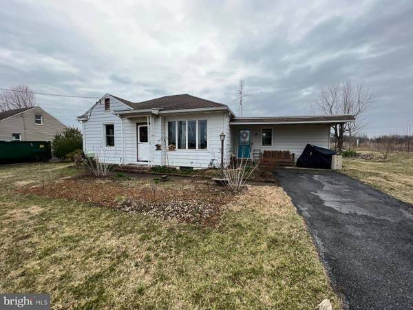 1464 WALNUT BOTTOM RD, Carlisle, PA 17015