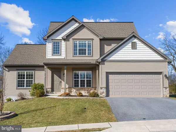 4 CREEKSIDE DR, Lebanon, PA 17042