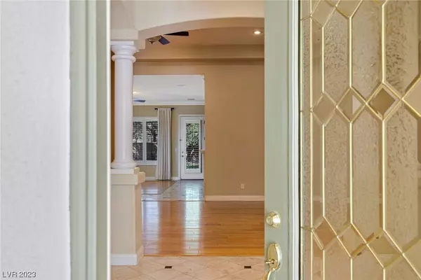 5925 Vintage Garden Court, Las Vegas, NV 89148