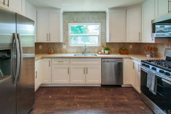 5624 Golden Trails WAY, Oceanside, CA 92057