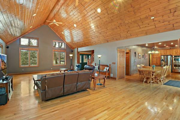 977 W Shore DR, Fox Lake, IL 60020