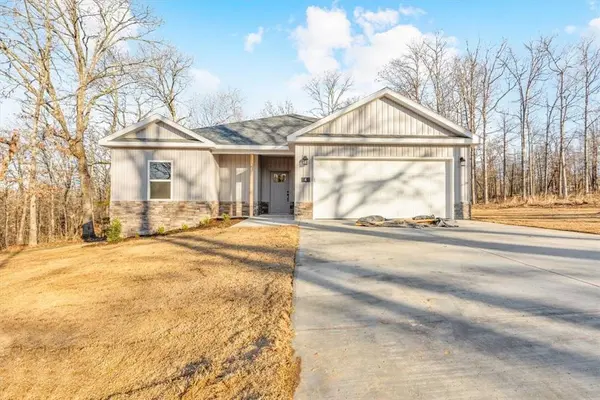 4 Tweedsmuir Lane, Bella Vista, AR 72715