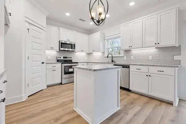 4 Tweedsmuir Lane, Bella Vista, AR 72715