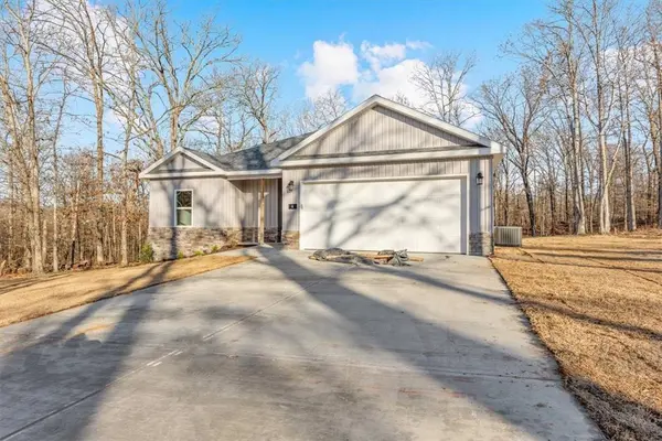 4 Tweedsmuir Lane, Bella Vista, AR 72715
