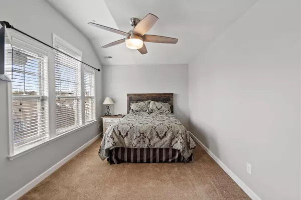 202 Silverspring PL, Mooresville, NC 28117