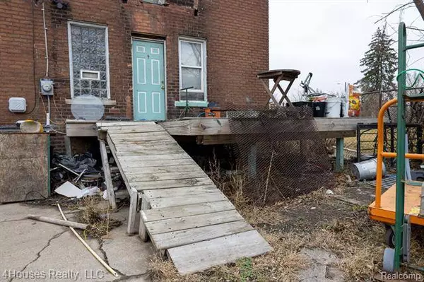 4335 CLEMENTS Street, Detroit, MI 48238