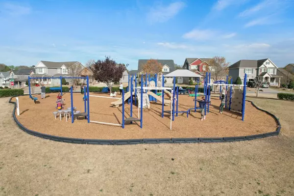 202 Silverspring PL, Mooresville, NC 28117